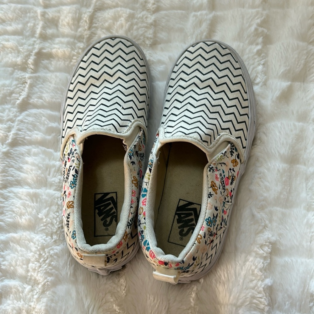 kids slip on vans